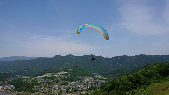 パラグライダー